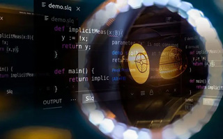 通辽 api php源码,下载的php源码怎么运行呢？